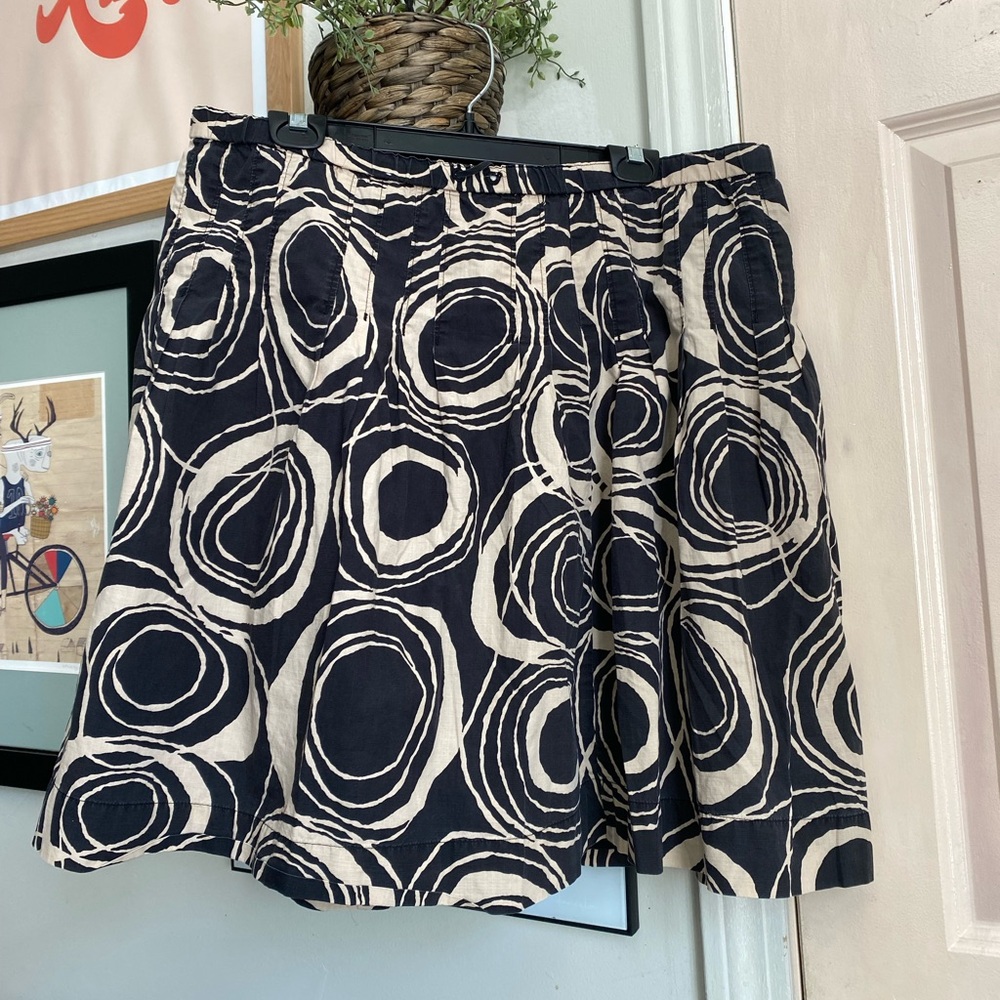 Black and tan Circle Pattern Skirt